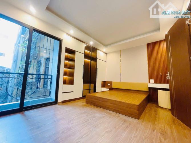 NGUYỄN ĐÌNH CHIỂU- NHÀ HIẾM- NGÕ THÔNG- Ở NGAY. - 10