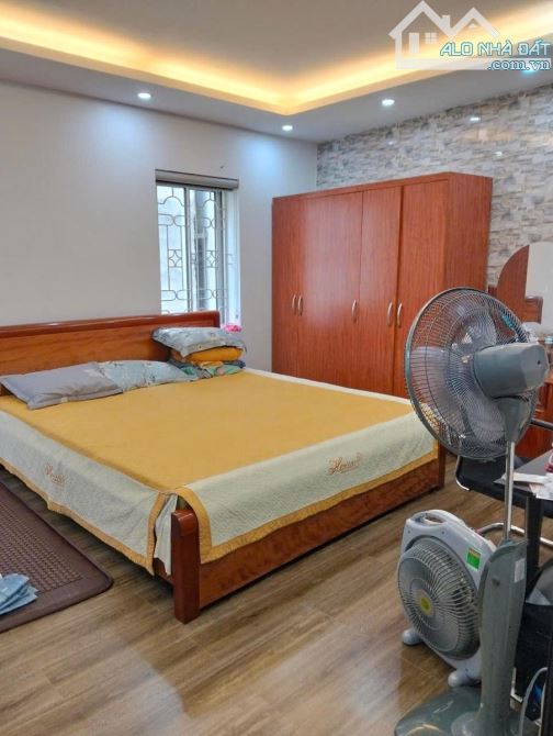 Bán Nhà Bùi Xương Trạch – 47m² – 5 Tầng – Ô Tô – 9 Tỷ - 10