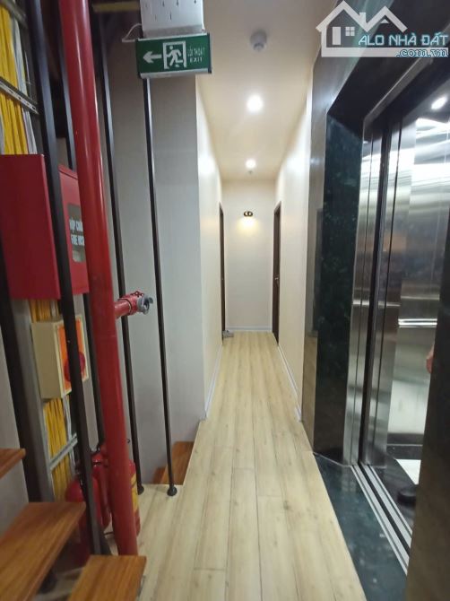 Toà chung cư mini quận Cầu Giấy 80 m2 xây 7 tầng thang máy 19 phòng dòng tiền 120 triệu - 10
