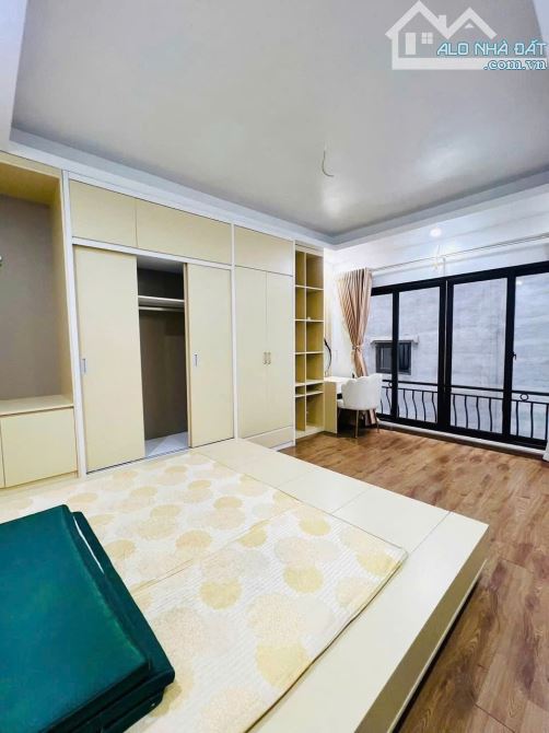 Bán nhà phố Trần Thái Tông, 30m2, 5 tầng, MT 5m, 20m ra ô tô, chỉ 7,5 tỷ (cực hiếm) - 10