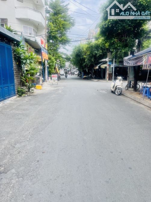 Mặt Tiền Lê Văn Phan -Phú Thọ Hòa, Tân Phú    3 Tầng- 4m*14m=== 8️⃣🧄 nhỉnh - 11