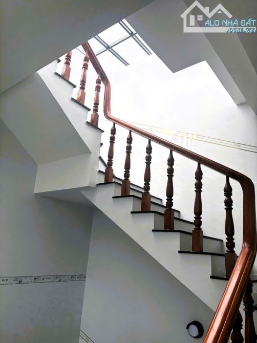 cho thuê nhà nguyên căn 450m2 mới xây gần Phạm Văn Đồng tiện kinh doanh - 11