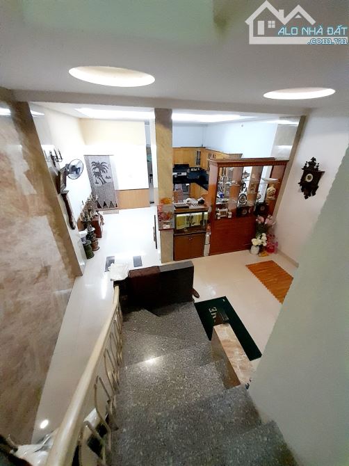 Bán nhà Thanh Xuân, dt70m2 mặt tiền rộng, gần oto ngõ thông, 2 thoáng nhỉnh 12 tỷ - 1
