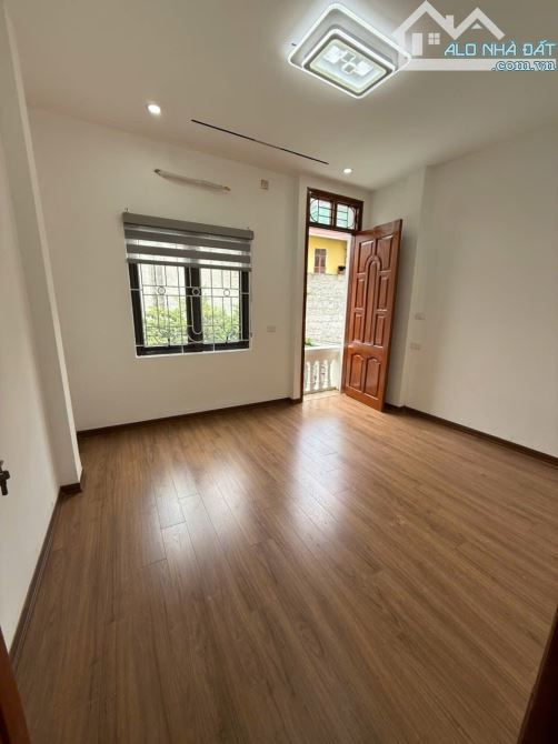 Văn Cao 38m 3 tầng cách ô tô 10m giá chỉ 10.3 tỷ - 2