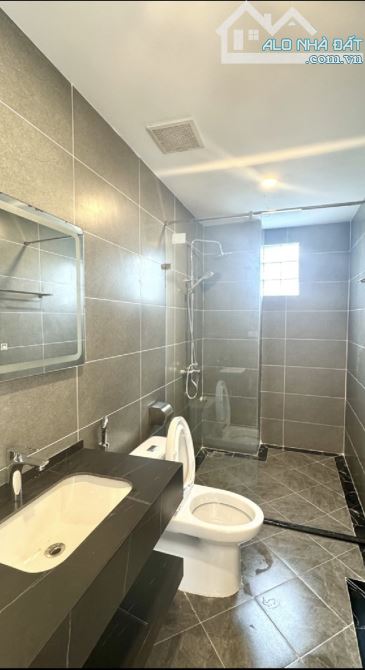 💥 GARA Ô TÔ – NHÀ 40M² x 6 TẦNG THANG MÁY – LÔ GÓC PHỐ NGUYỄN VĂN LINH – TẶNG NỘI THẤT – - 1