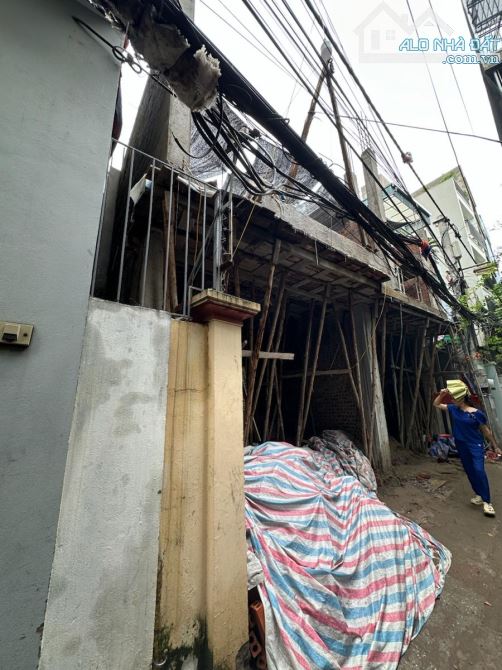 Bán CCMN 6 tầng thang máy, 3 mặt thoáng, Phố Thanh Đàm, 42m², MT 4.2m, giá 11 tỷ - 1