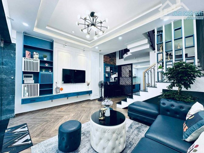 Bán  nhà Phú Xuân thiết kế hiện đại đầy đủ công năng chỉ nhỉnh 6 tỷ - 1