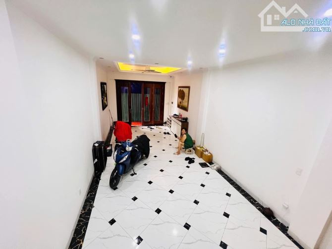 AN DƯƠNG VƯƠNG - TÂY HỒ - 105M - 18 TỶ - DIỆN TÍCH RỘNG - GIÁ DẦU TƯ - Ô CHỜ THANG MÁY - 1