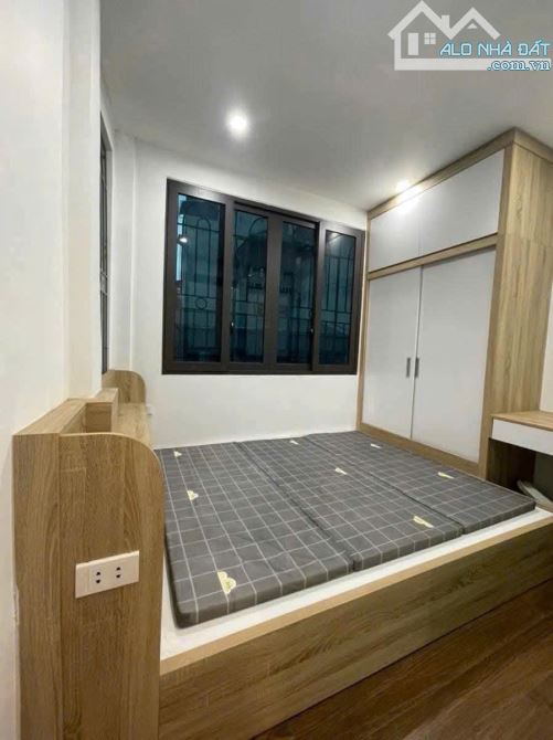Bán Nhà Nguyễn Thái Học: 3,6 Tỉ,DT Vuông 15m,MT 3m,Cách Mặt Phố 15m.. - 1