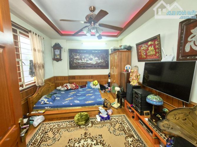 CỰ LỘC - NGÕ NÔNG - 5 TẦNG Ở SƯỚNG - MẶT TIỀN RỘNG - 1