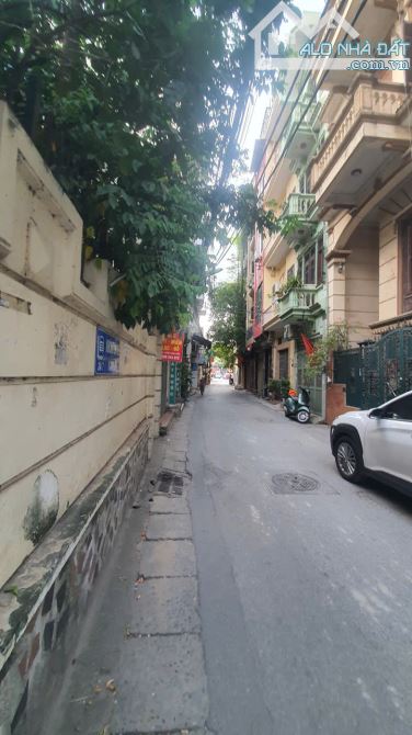 Bán Đất Lạc Long Quân – Tây Hồ, 120m2 x 8.4MT, Ô tô, Kinh doanh Giá 30.5 Tỷ - 1