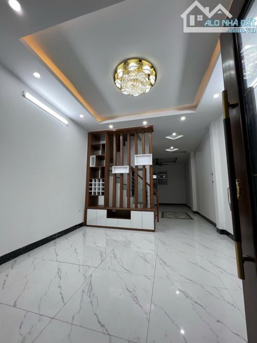 BÁN NHÀ LÔ GÓC BÙI XƯƠNG TRẠCH – 56M² – 5 TẦNG – THANG MÁY – Ô TÔ LÙI CỬA – 13.X TỶ - 1
