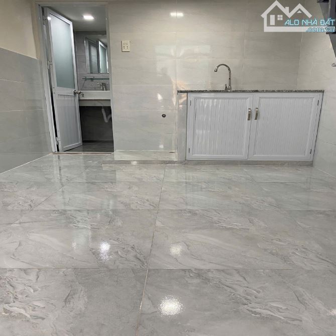 Bán nhà Cách Mạng Tháng Tám – Quận 3 – 4.6 x 6.4 m – Giá 3.8 tỷ - 1