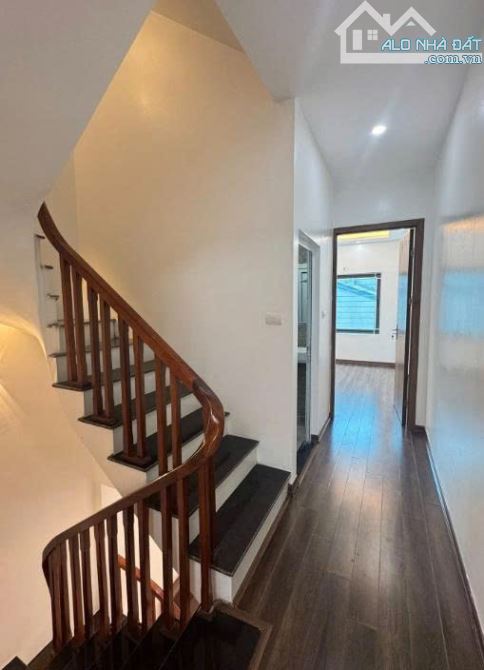 BÁN GẤP NHÀ DI TRẠCH_38M2X4T, NGÕ NÔNG, Ô TÔ SÁT, GẦN ĐÔ THỊ Hinode Royal Park, 2 THOÁNG - 1
