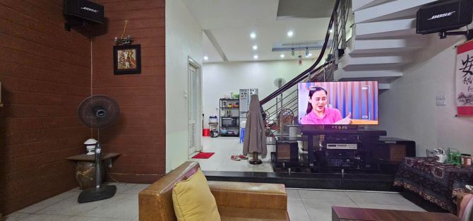 CHỦ CẦN BÁN GẤP LK NGÔ THÌ NHẬM, NGAY CHỢ BÔNG ĐỎ, DIỆN TÍCH 60M, MT 5.5M, GIÁ 16.8 TỶ. - 1