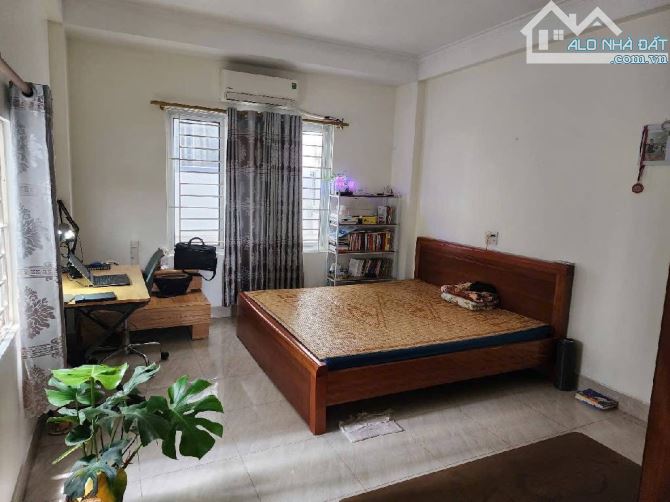 RẺ NHẤT KHU VỰC BÁN ĐẤT TẶNG NHÀ 62M, 2T T TÂM VIỆT HƯNG, 5,6 TỶ, Ô TÔ CÁCH VÀI CHỤC MÉT - 1