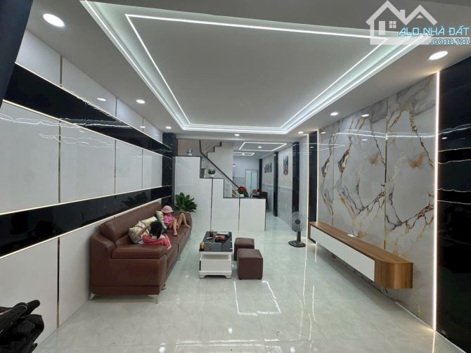 Nhà Thạnh Xuân 40 gần trường Điện Lực ( 4M x 17M ) 3PN - 2WC Q12 - 1
