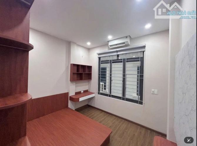 KHƯƠNG TRUNG-THANH XUÂN - 10M RA MẶT PHỐ - KHU SẦM UẤT - 40M - 4TẦNG - NHỈNH 8TY - 1