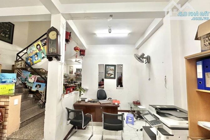 Bán nhà hẻm xe hơi, Đường Số 27, Thủ Đức, 100 m² (6.1m x 16m), 4 phòng - Giá 11.7 tỷ TL - 1