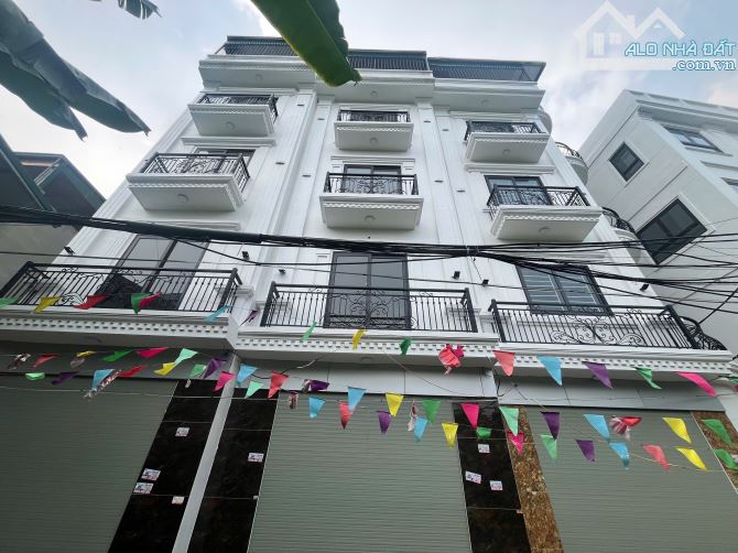 BÁN NHÀ ĐÔNG LA -HOÀI ĐỨC- 30M-5 TẦNG-4.3 TỶ -Ô TÔ ĐỖ CỔNG - 1
