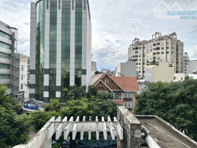 Gấp bán nhà Mặt tiền đường Lê Văn Sỹ - 142m2 xây dựng 5 tầng - 2 căn riêng biệt 2 mặt tiền - 1