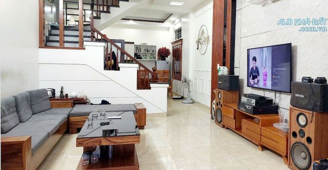 Bán căn 4 tầng 50m2 sân cổng riêng ở Miếu Hai Xã, Lê Chân. - 1