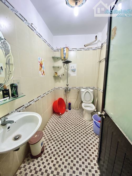 Bán gấp nhà, Hoàng Sa, P5, Tân Bình, 4.5 x 8.5m, 3Tầng, hẻm 3m thông, Chỉ 4.5Tỷ(TL) - 1