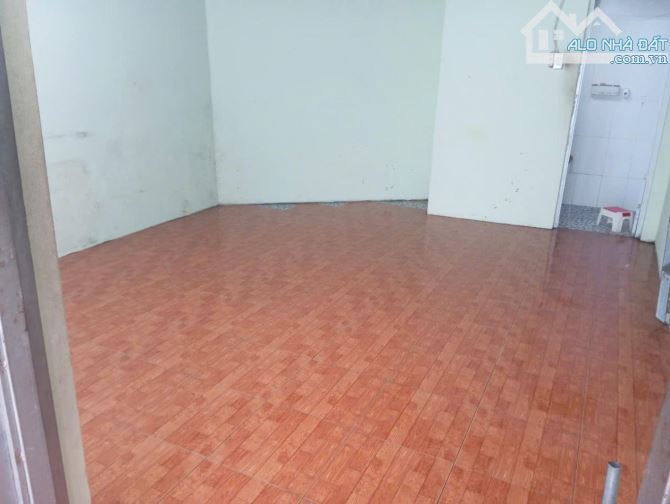 BÁN NHÀ NGỌC THUỴ 2 TẦNG  DÂN XÂY - Ô TÔ ĐỖ CỬA - GẦN CHỢ NGỌC THUỴ - 1