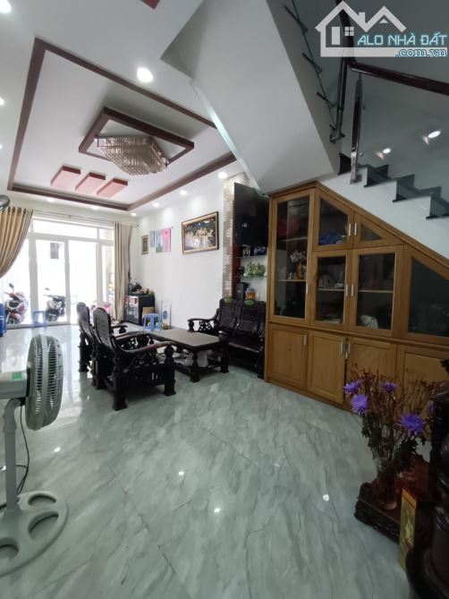 NHÀ ĐẸP Ở NGAY 4 TẦNG HẺM 5m NỘI THẤT XỊN XÒ, GẦN LÝ TẾ XUYÊN, 4X20 NHỈNH 8 TỶ. - 1