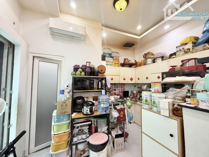 NHÀ MỚI LÔ GÓC – 2 MẶT THOÁNG – HẺM XE HƠI THỐNG NHẤT – 40M² – 4 TẦNG – 4PN – 4WC – CHỈ 5. - 1