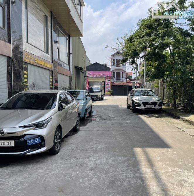 Bán đất , Giãn dân , Sơn Du , Nguyên khê , Đông Anh 120m2 , MT7.3m thông ô tô tránh - 1