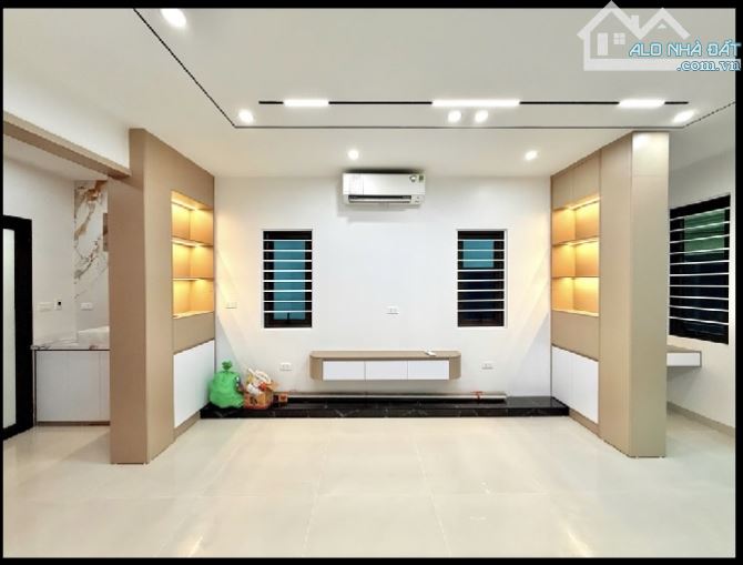 Nhà lô góc Cổ Nhuế, 35m x 6 tầng thang máy, 10m đến đường ô tô - 1