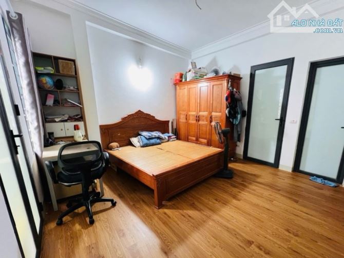 🔥KHÔNG CÓ CĂN THỨ 2 - PHỐ TRẠM 6.x Tỷ CĂN GÓC 2 THOÁNG 39M2 x 5 TẦNG ÔTÔ ĐỖ CỬA - NHÀ ĐẸP - 1