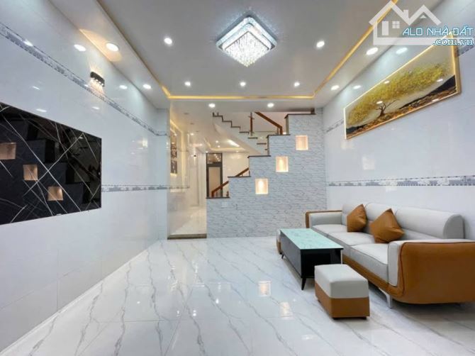 Bán nhà MT gần Trường Tiểu học Long Trạch 1, giá 2 tỷ 7, diện tích 105m2 - 1