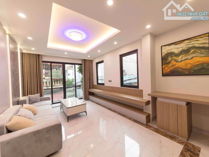 OTO 7 CHỖ ĐỖ CỬA Ngô Thi Sỹ, Hà Đông. THANG MÁY nhập khẩu, 35m Giá 9 tỷ - 1