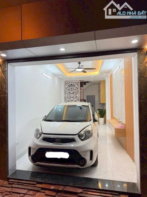 Bát Khối 42m x 5 tầng - ô tô ngủ trong nhà - SDCC - 6.2 tỷ - 1
