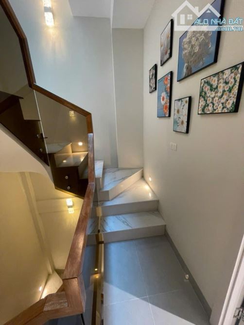 BÁN NHÀ LÃNG YÊN 7.4 TỶ - 40M - NHÀ MỚI - FULL NỘI THẤT - 1
