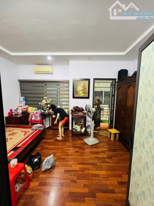 BÁN NHÀ HÀO NAM ĐỐNG ĐA 47m 5Tầng Mt 4.5m GIÁ 12.5 TỶ NGÕ THÔNG KINH DOANH. - 1