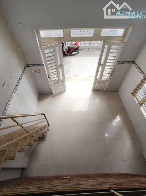 NHÀ HƠN 100M2 1T1L 4PN 2WC SÂN ĐẬU OTO NGAY HOÀNG DIỆU 2 LINH TRUNG - 1