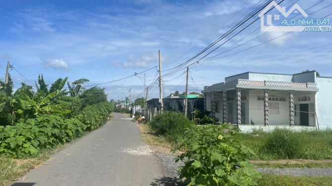 (40x25) b.á.n đất gần QL50 Bình Đông, TP Gò Công , Tiền Giang giá 1 tỷ - 1