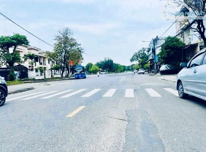 Nhà 3 mê mặt tiền đường An Dương Vương Trần Phú Tp quảng Ngãi - 1