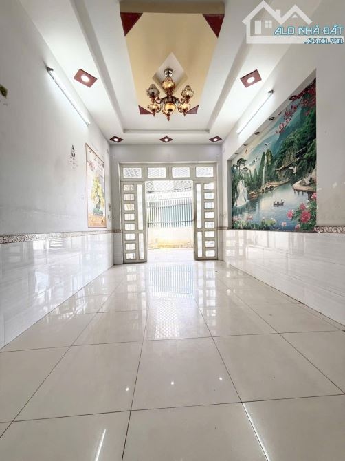 Bán Nhà Mặt Tiền Hóc Môn- 105M2(7 x15 )-2 Tầng - Đường Nhựa 8m - Chỉ 4,35 Tỷ. - 1