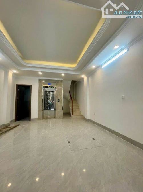 CỔ NHUẾ 42m x 6Tầng Thang Máy -Ngõ Ô tô -Giá 8Tỷ bé - 1