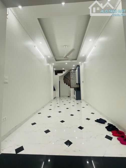 BÁN NHÀ HÀO NAM – 70M² – 6 TẦNG – FULL NỘI THẤT – GIÁ 7.85 TỶ - 1