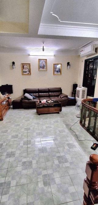 Bán nhà Đội cấn - gần Giang Văn Minh - 6 tỷ 5, 30M, 6 tầng, vuông vắn - 1