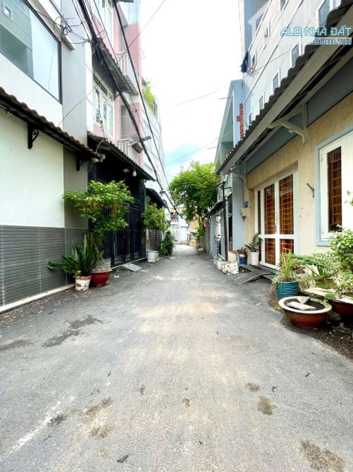 Sát mặt tiền Nguyễn Oanh - Hẻm xe hơi vào nhà- 68m2- 3 Tầng 3PN- Hơn 6tỷ - 1