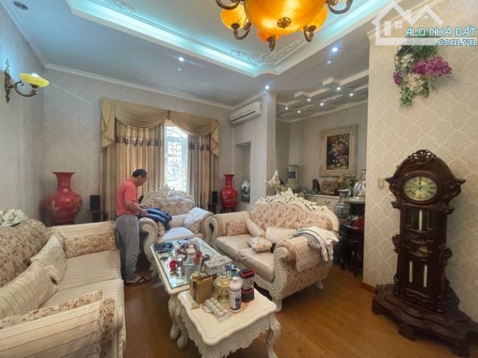 Phân lô vỉa hè siêu đẹp phố Hoàng Ngân - VIP cầu Giấy - thông các tuyến phố Lê văn lương - 1