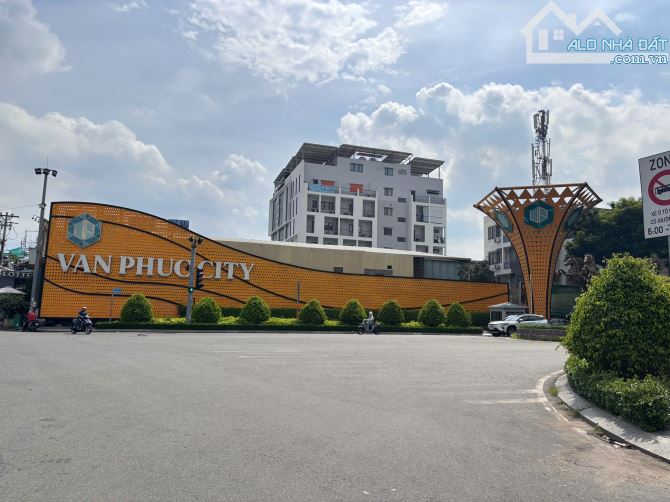Cho thuê 9000m2 MTKD Đất Thương Mại Dịch Vụ ngay Vạn Phúc City Thủ Đức, Hợp đồng trên 10 n - 1