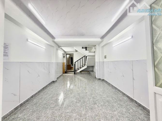 Cần bán chdv: hẻm số 122/phan văn Hân, P17 , B.Thạnh 8pn - 9wc- đang thu nhập cao - 1