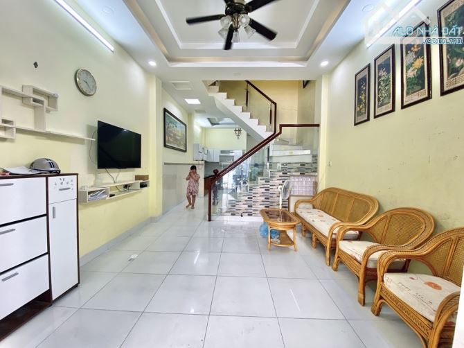 Nhà mới Nguyễn Thái Sơn, gần sân bay, hẻm ô tô 5m, 4 tầng (4.2 x 12), 7.6 tỷ - 1